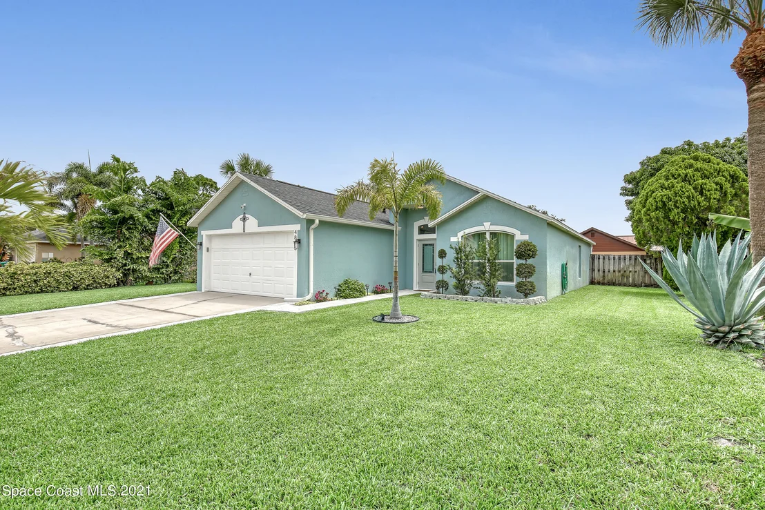Photo of 4815 Hidden Creek Road