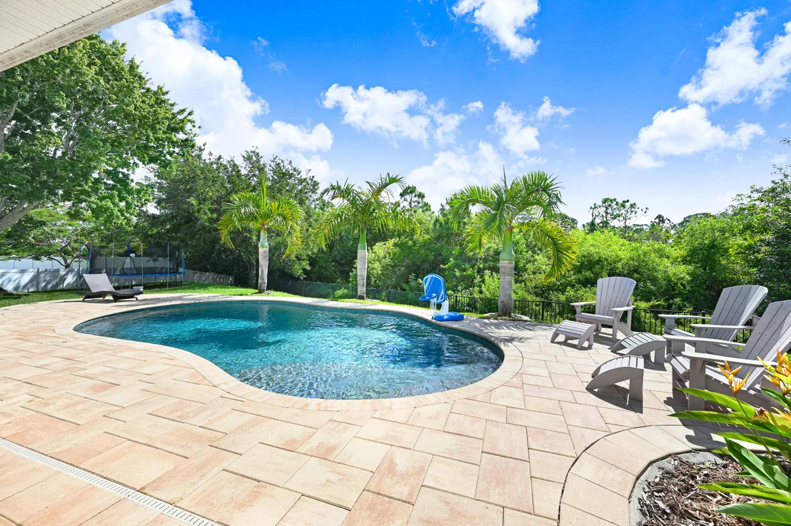 Photo of 274 Pebble Hill Way