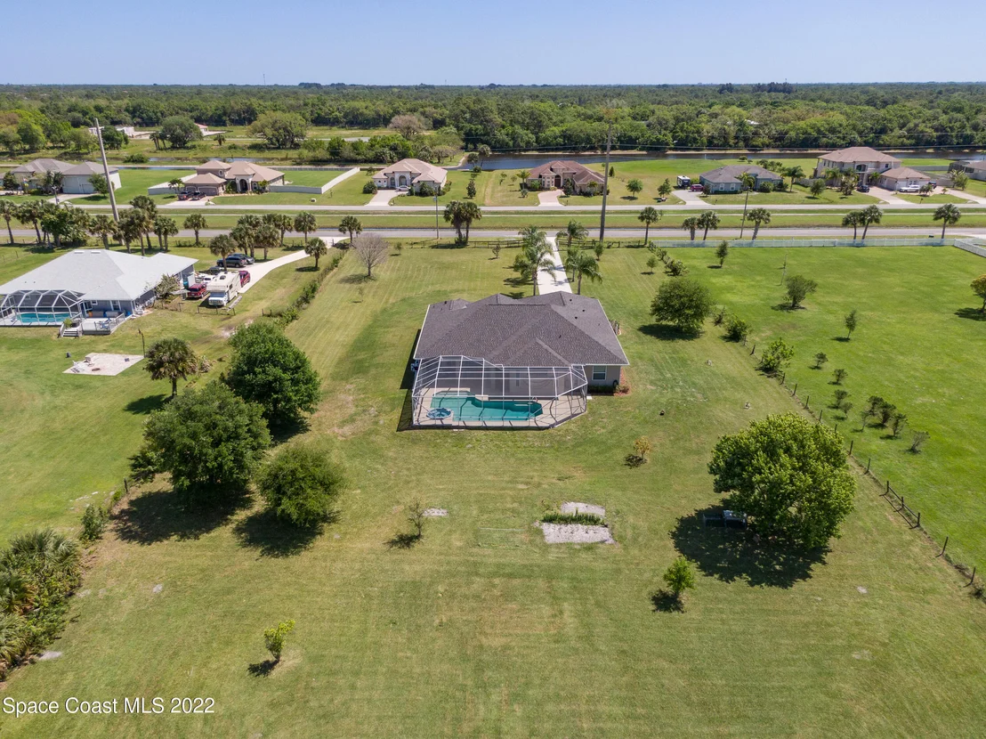 Photo of 1900 Weber Road