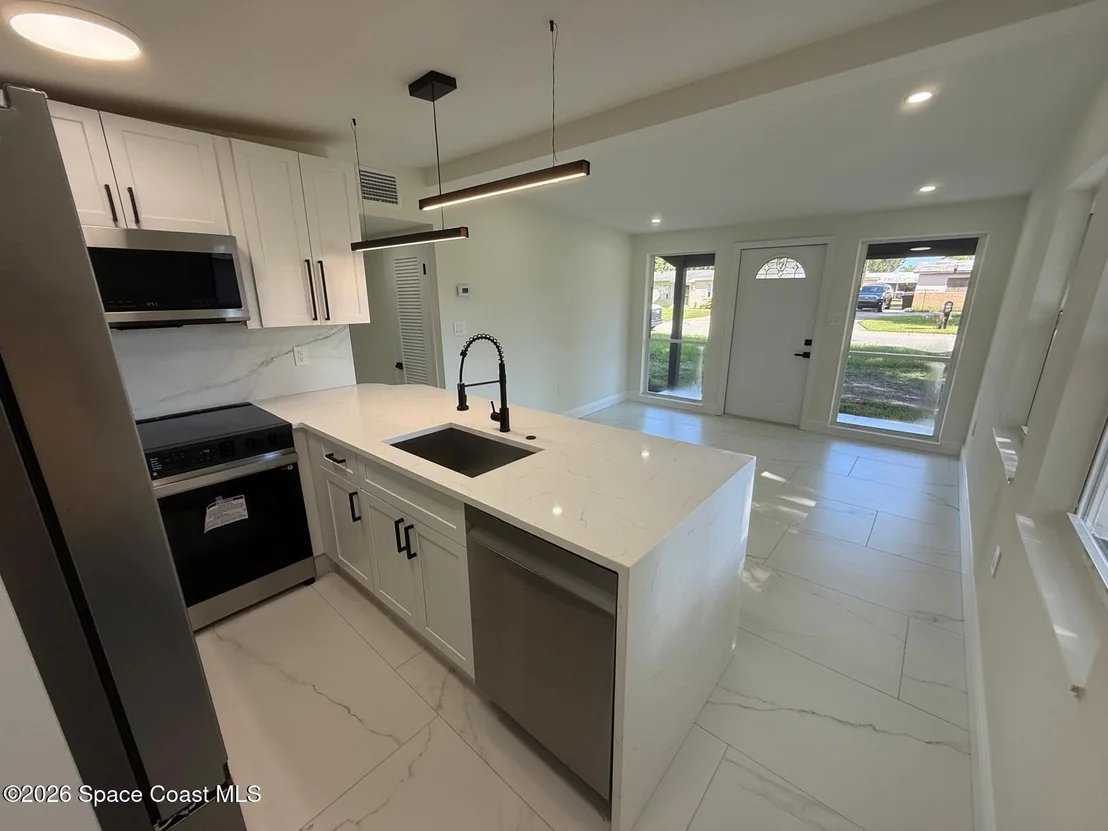 Photo of 2647 Pepper Avenue