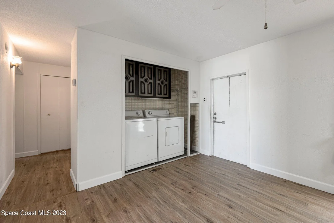 Photo of 1162 Luther Drive