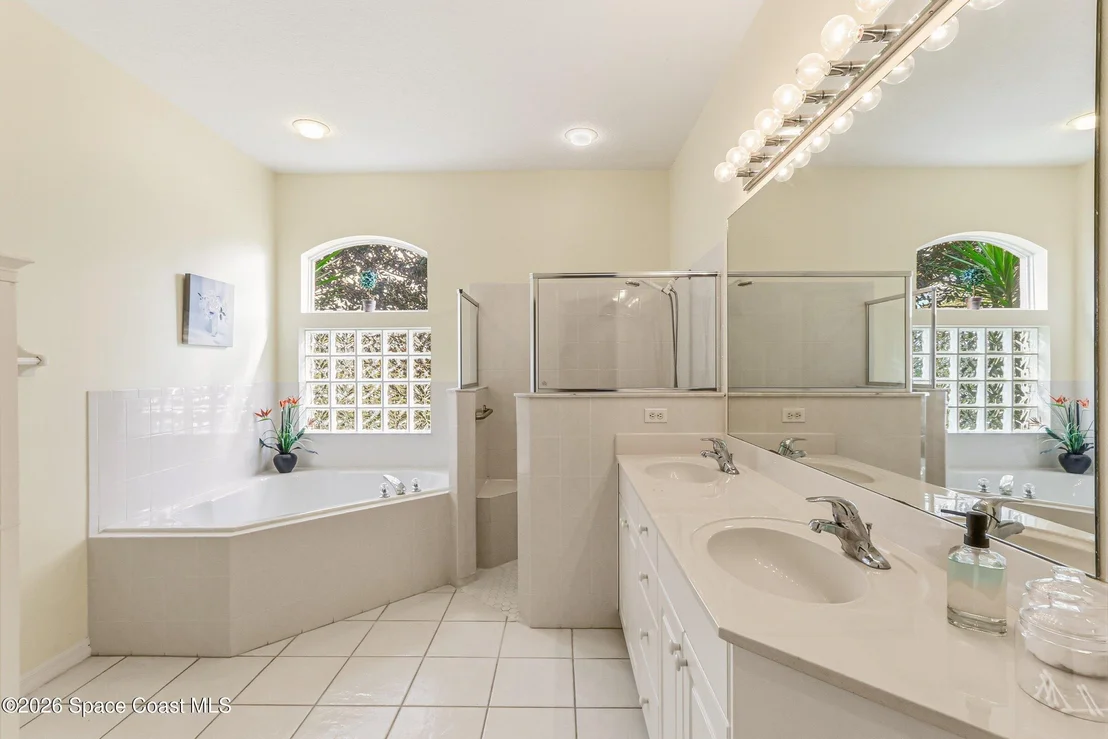 Photo of 1825 Ficus Point Drive