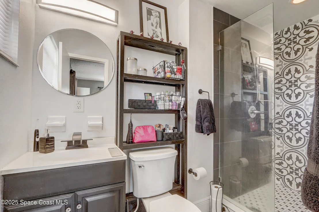 Photo of 1032 Bernice Road