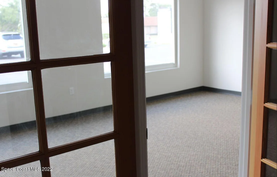 Photo of Unit 101 at 3155 Suntree Boulevard