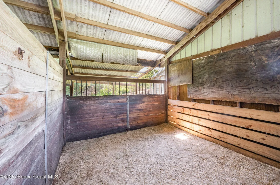 Photo of 2675 Brockett Road