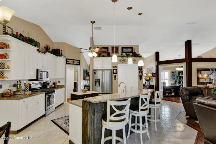Photo of 6042 Newbury Circle