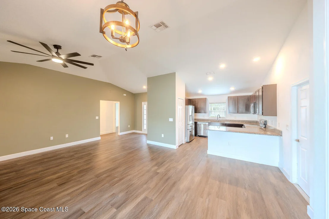 Photo of 2655 Laurel Road