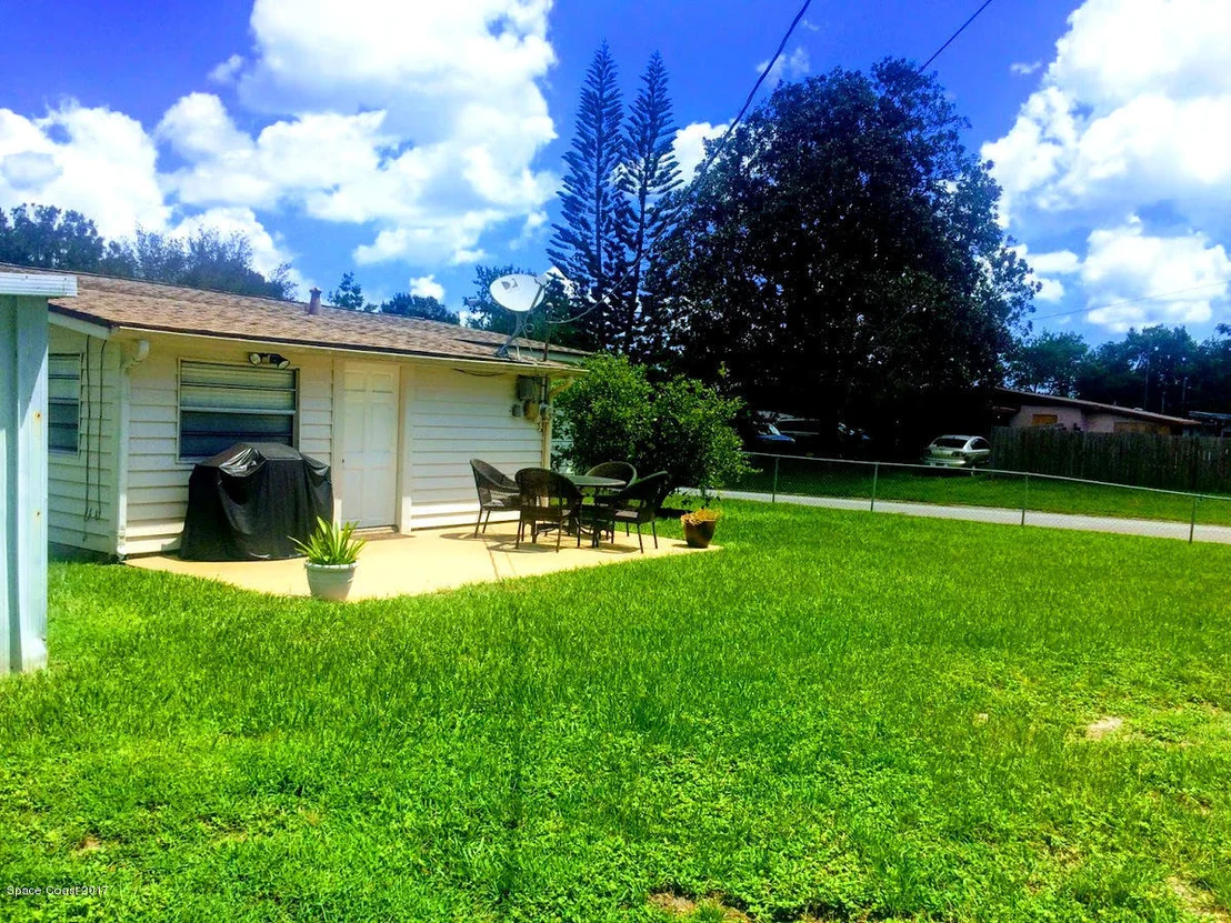 Photo of 2285 Dordon Drive