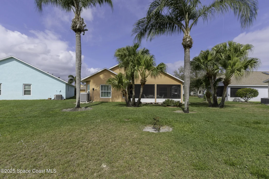 Photo of 1087 Pine Creek Circle NE