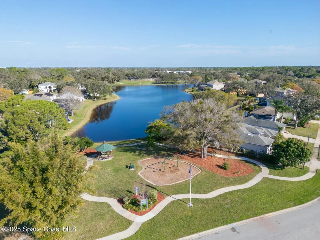 Photo of 6996 Hammock Lakes Drive
