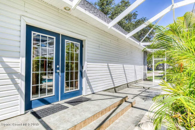 Photo of 2241 Royal Oaks Drive