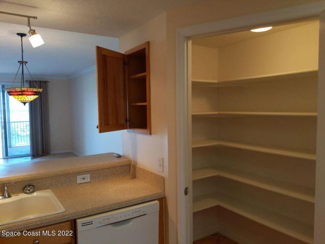Photo of Unit 702 at 100 Riverside Drive