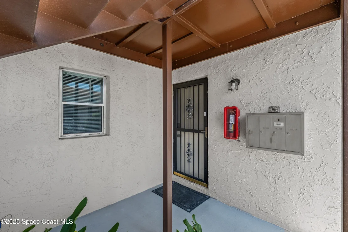 Photo of Unit 4H at 2500 Eagle Drive