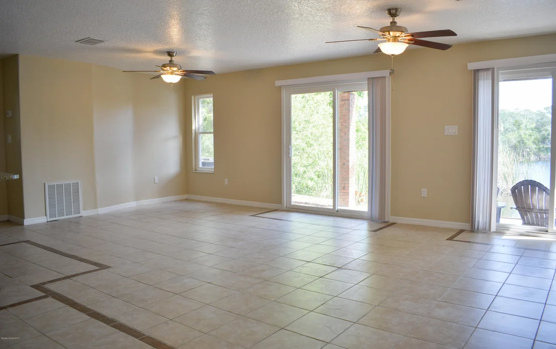 Photo of 525 Cox Road
