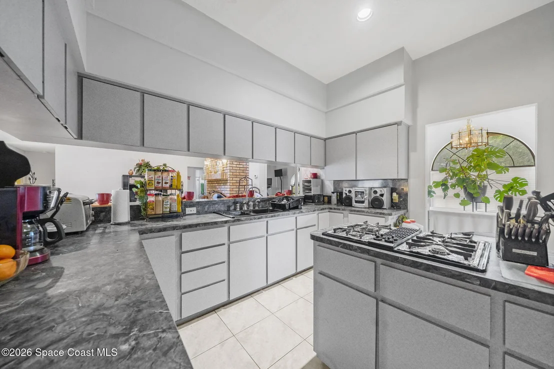 Photo of 2180 Figtree Drive