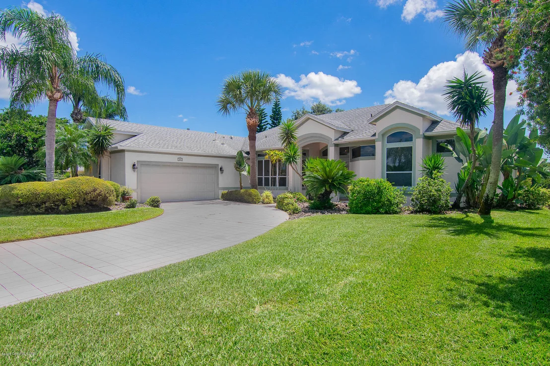 Photo of 923 Wildwood Drive