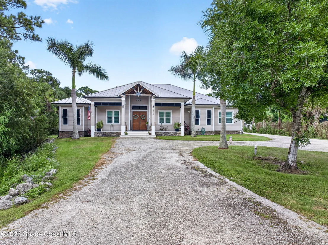Photo of 3865 Reynolds Road