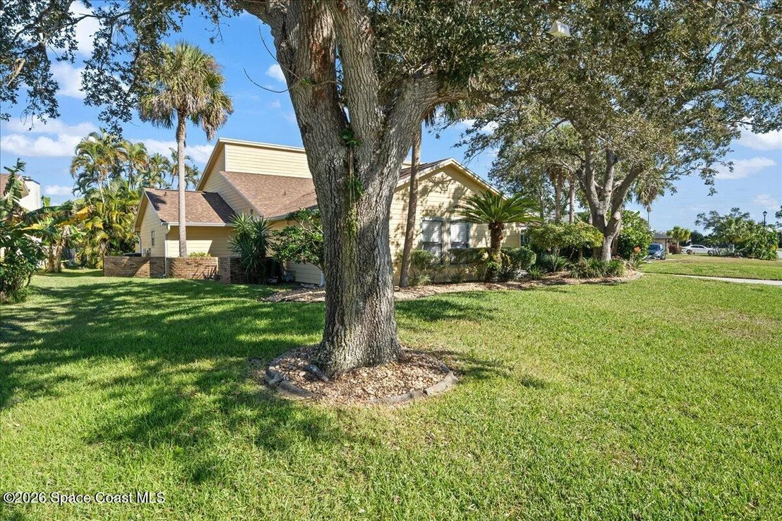 Photo of 569 Crystal Lake Drive