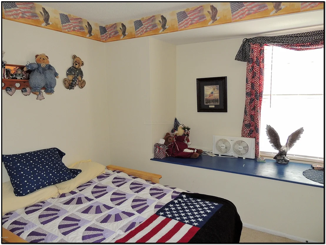Photo of 3251 NE Edgewood Drive