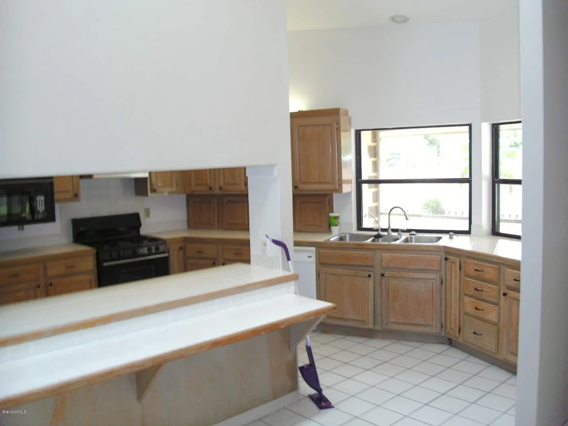 Photo of 544 Deerfield Drive