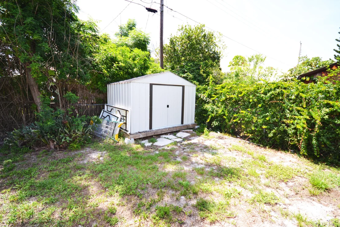 Photo of 1426 Albert Drive