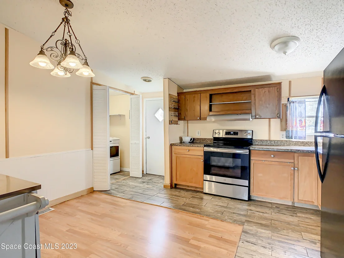 Photo of 9070 Mercury Drive