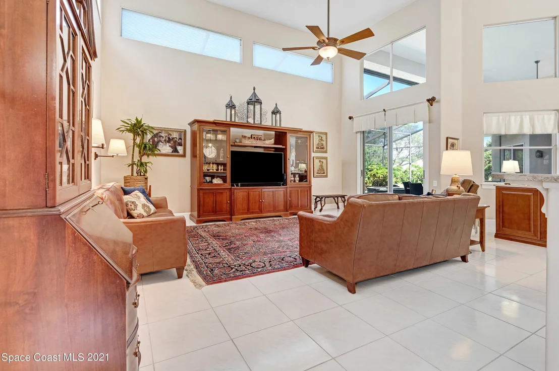 Photo of 742 Glengarry Drive