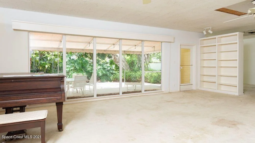 Photo of 251 Orlando Boulevard