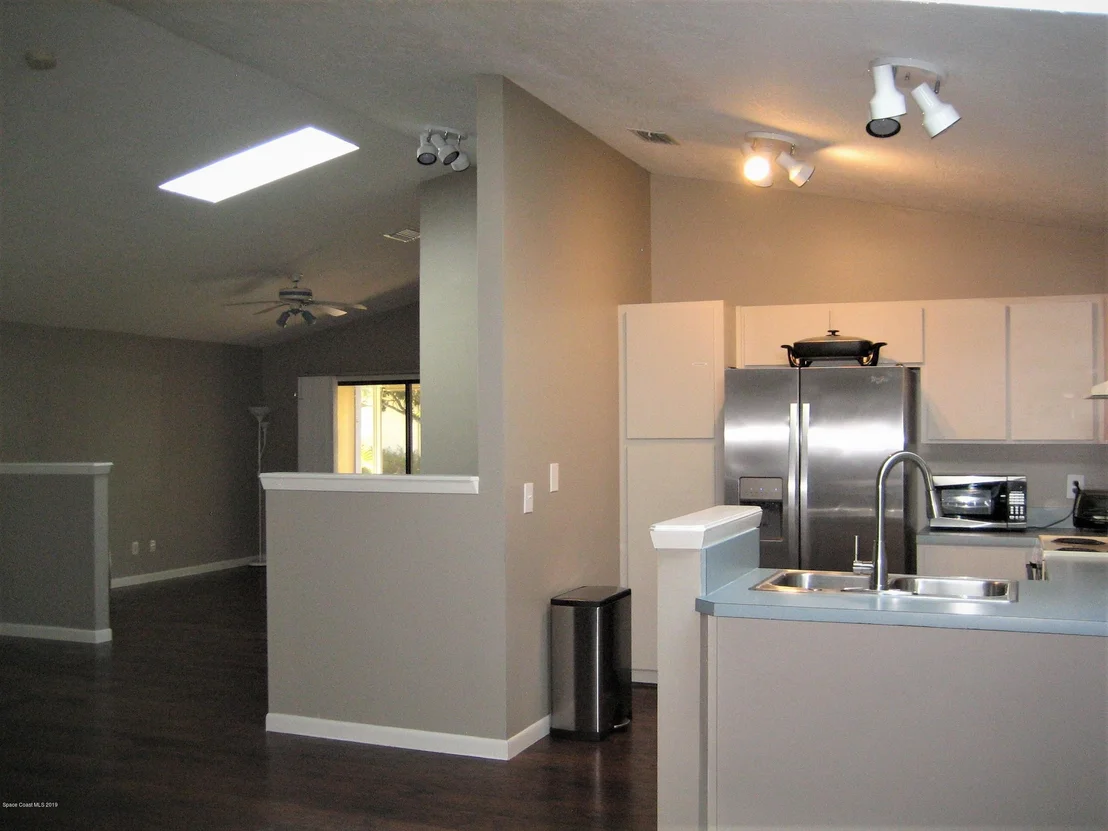 Photo of 327 Myrtlewood Road