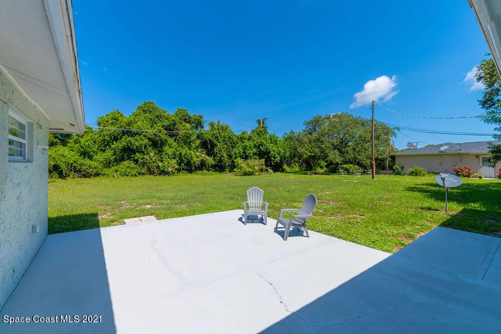Photo of 2704 Lewis Street
