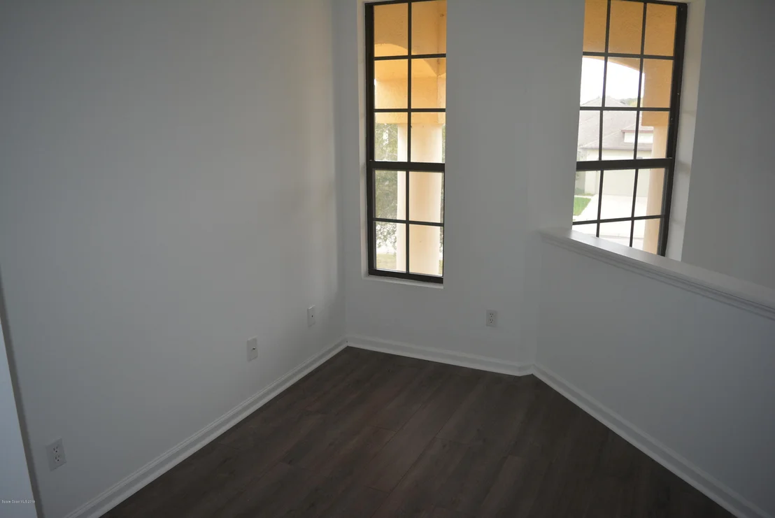Photo of 1241 Bolle Circle