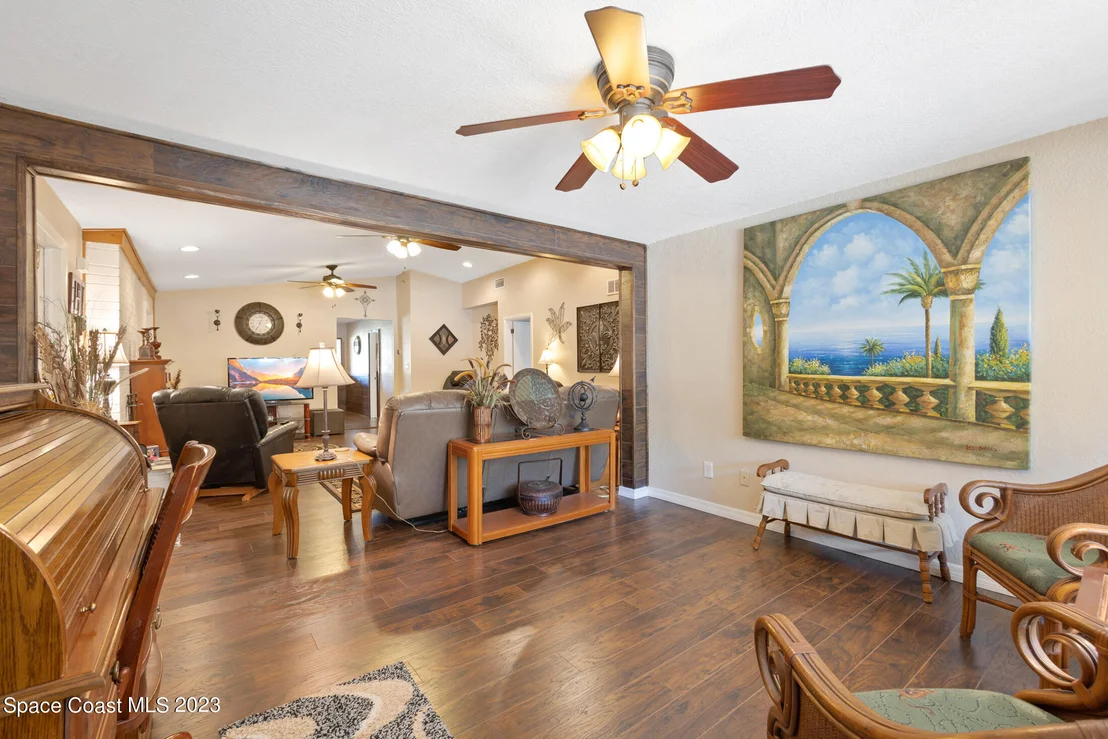Photo of 2490 Lake Drive