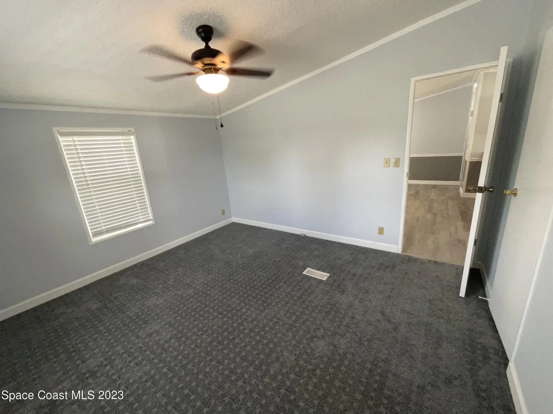 Photo of 1183 Luther Drive