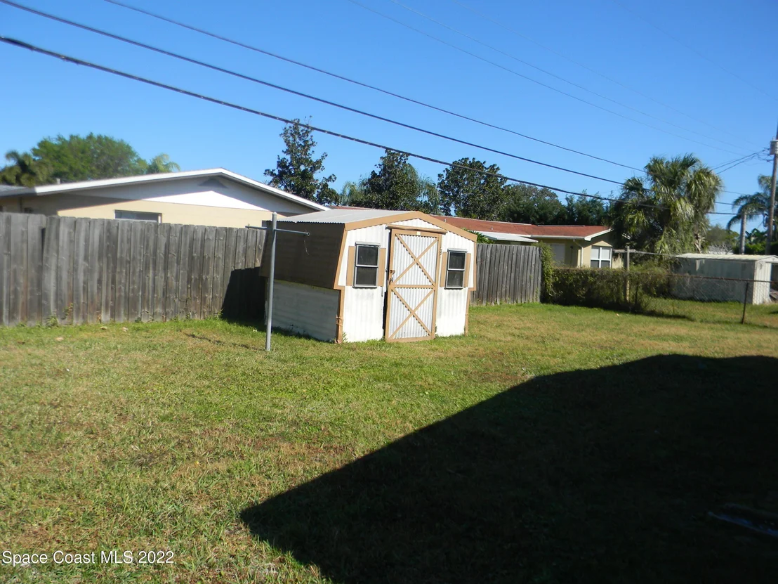 Photo of 2132 Lakeview Drive