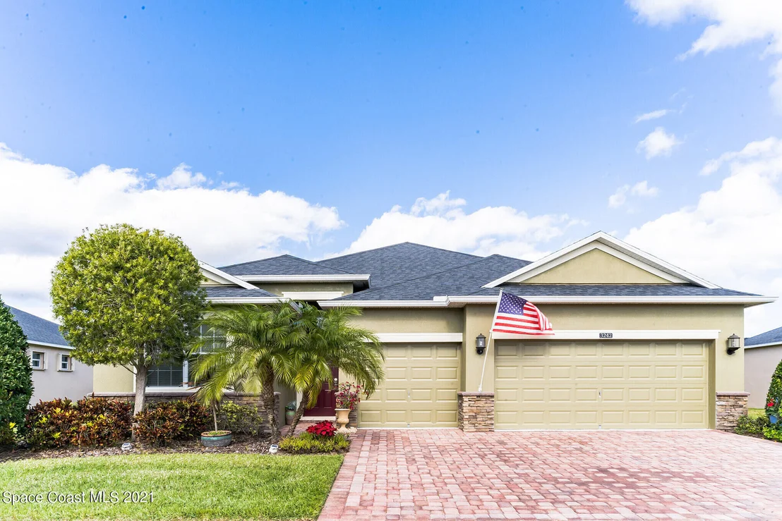 Photo of 3242 Balboa Place