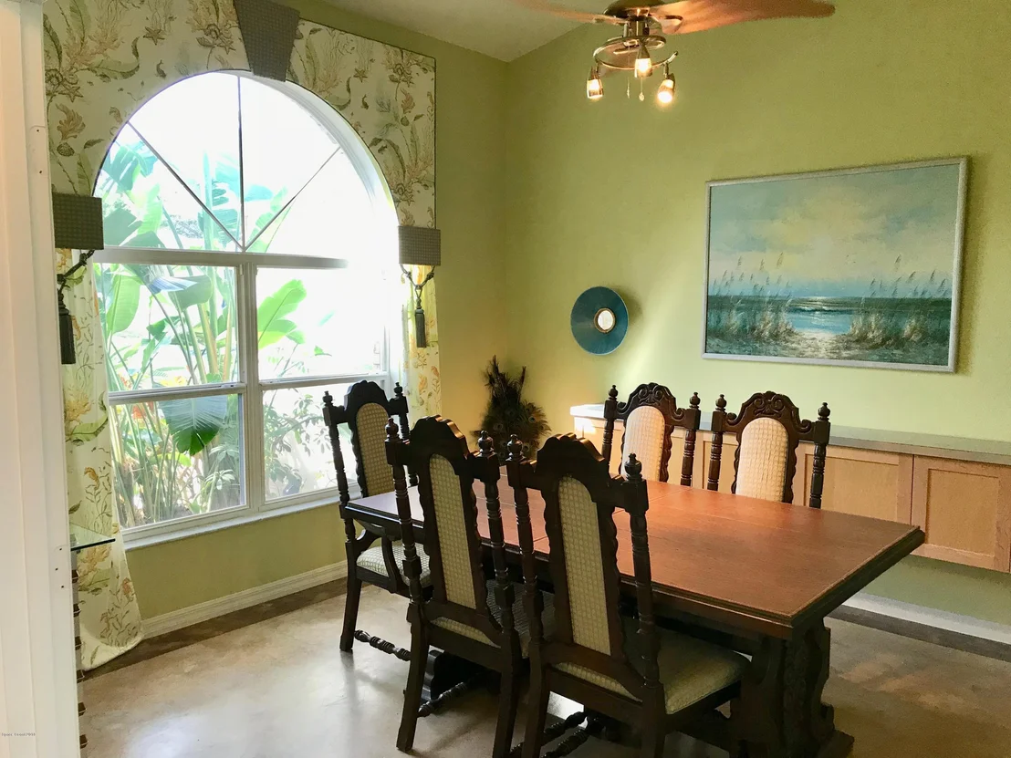 Photo of 1041 Sunswept Road NE