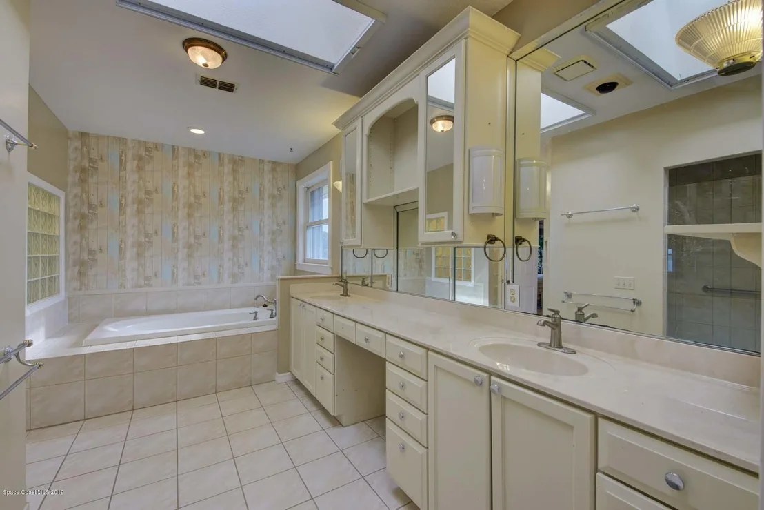 Photo of 1511 Rockledge Drive