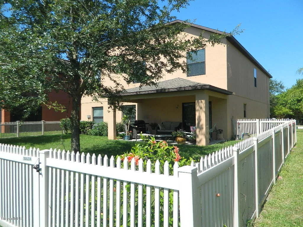 Photo of 295 Dryden Circle