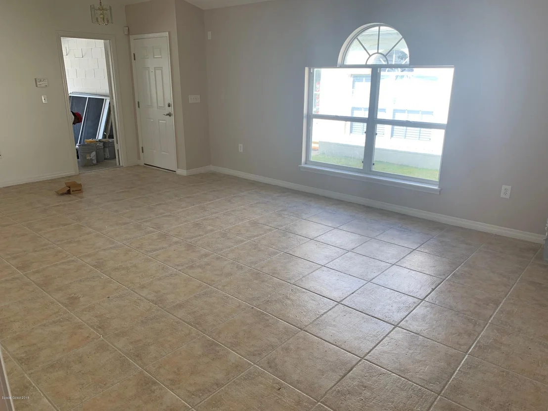 Photo of 2884 Maderia Circle