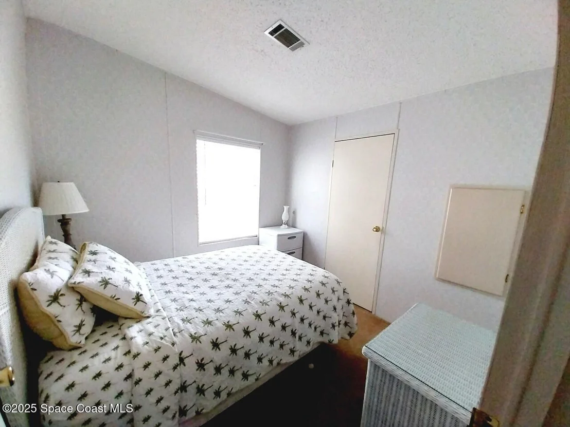 Photo of 5443 Bannock Street