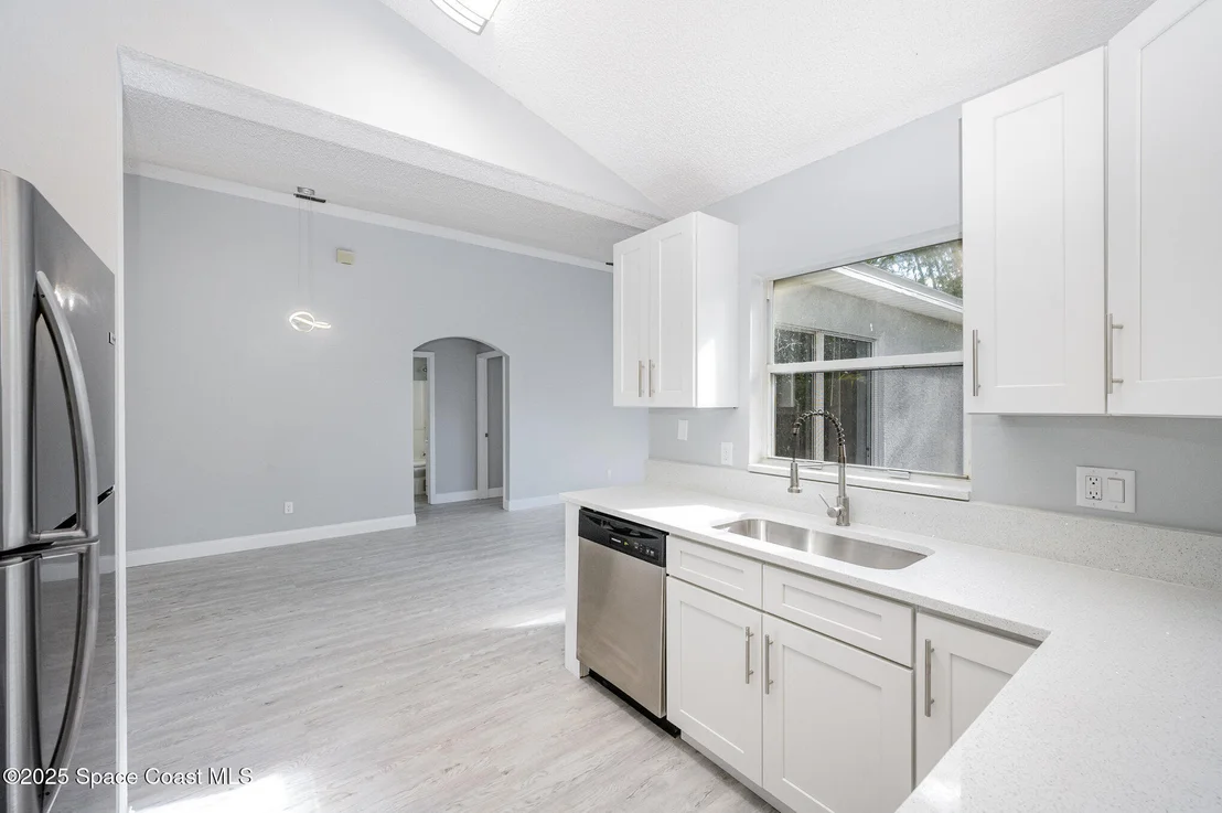 Photo of 4285 Glover Street