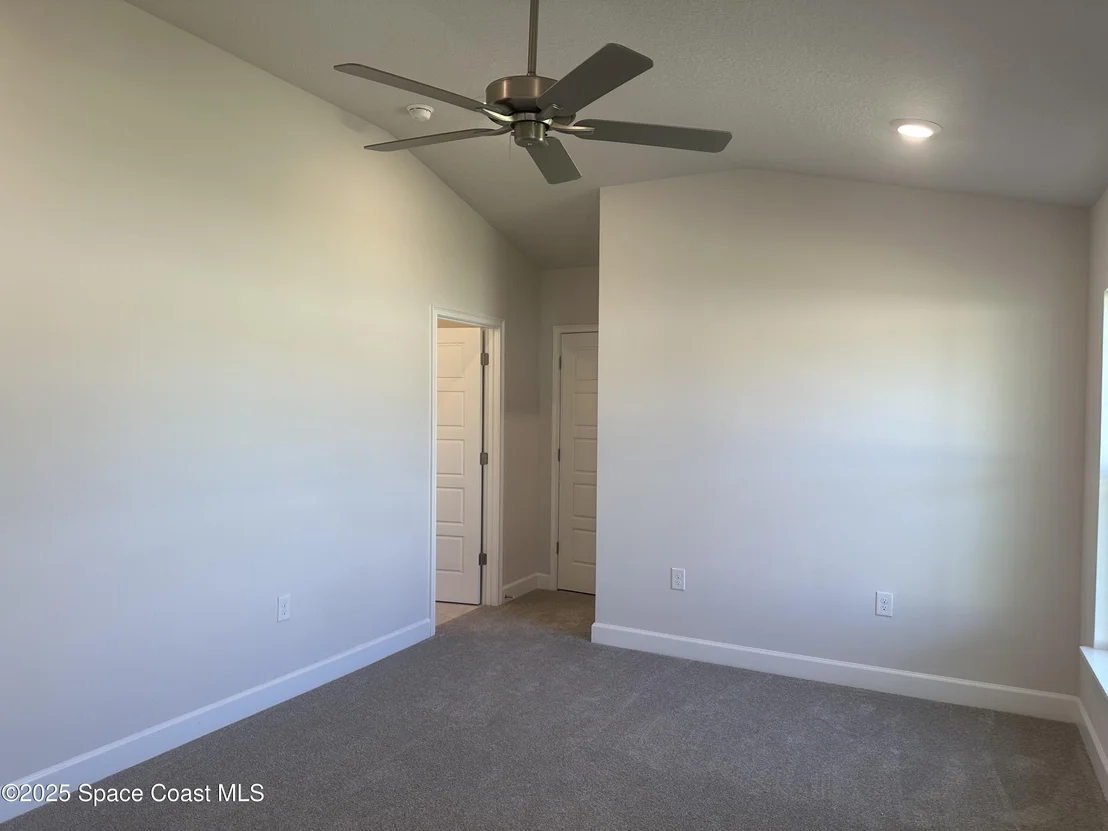 Photo of 955 Kylar Drive NW