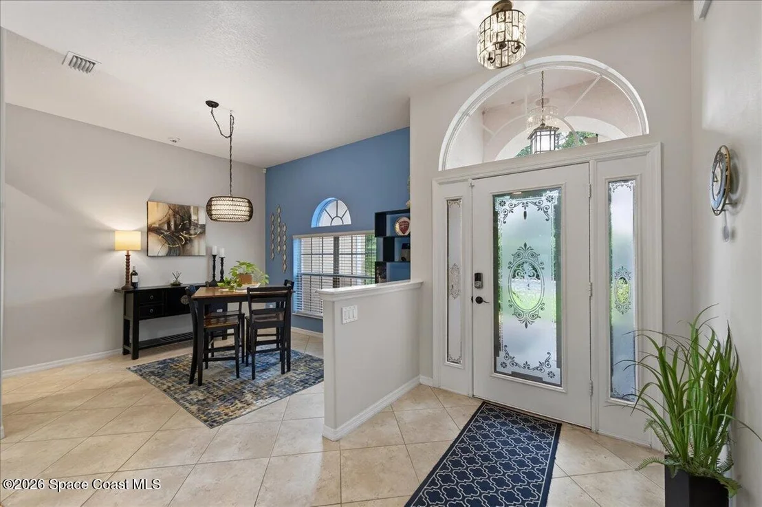 Photo of 1848 Windbrook Drive SE