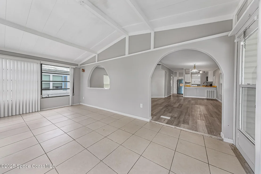 Photo of 555 Marlin Circle