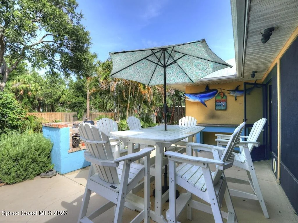 Photo of 9850 Oak