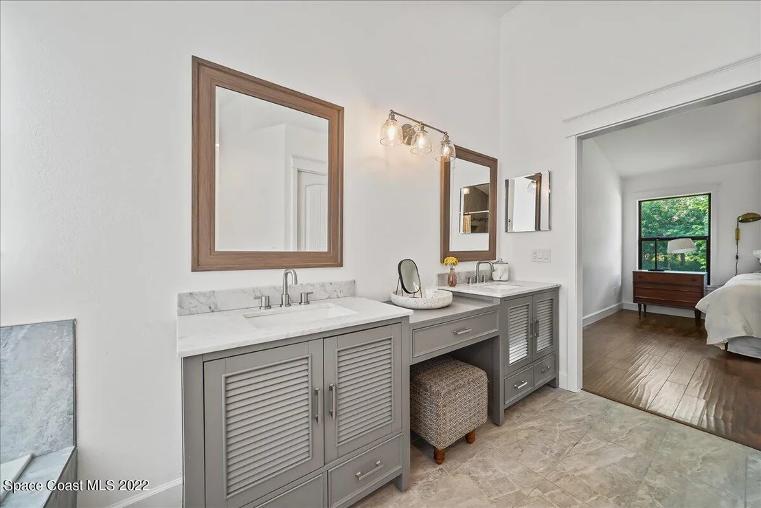 Photo of 3385 Grant Road
