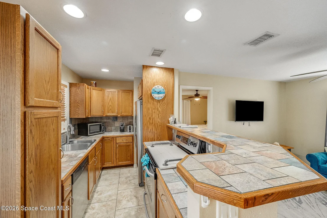 Photo of 6574 Haven Avenue