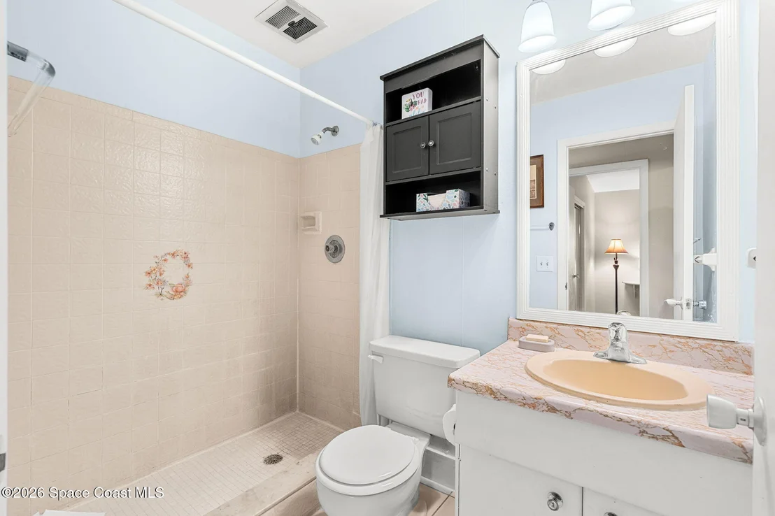 Photo of 611 Aloha Avenue