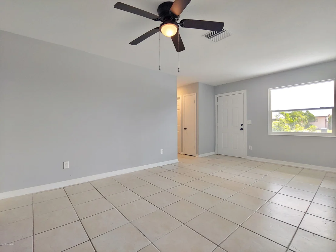 Photo of 1281 Estridge Drive