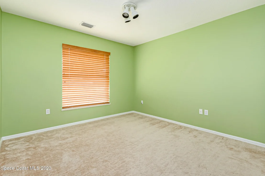 Photo of 4363 Long Lake Road